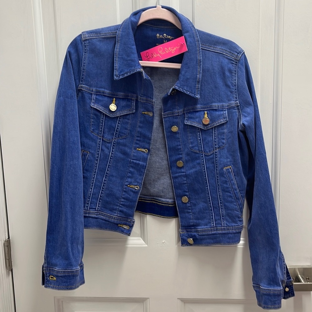 NWT Lilly pulitzer seaspray denim jacket in caribbean  blues wash size m